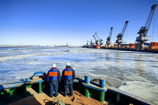 濱州市海上搜救中心：破冰護(hù)海 保通保暢